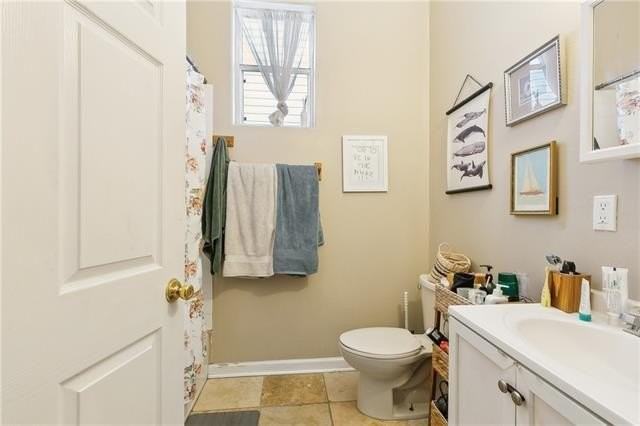 637 S Alexander St - Photo 7 of 11