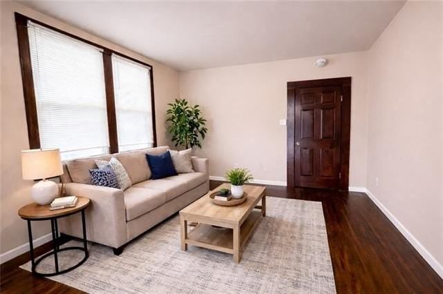 1737 Duels St - Photo 3 of 10