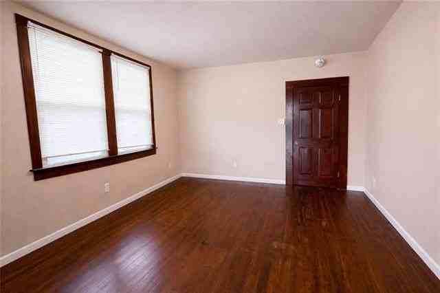 1739 Duels St - Photo 2 of 10