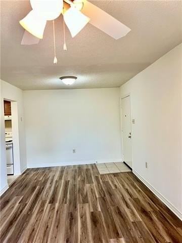 3004 9th St #104 - Photo 3 of 11