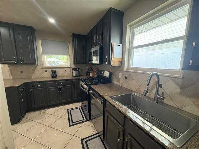 3512 Lake Villa Dr - Photo 6 of 26