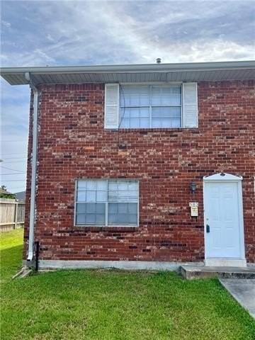 583 Delmar St - Photo 2 of 26