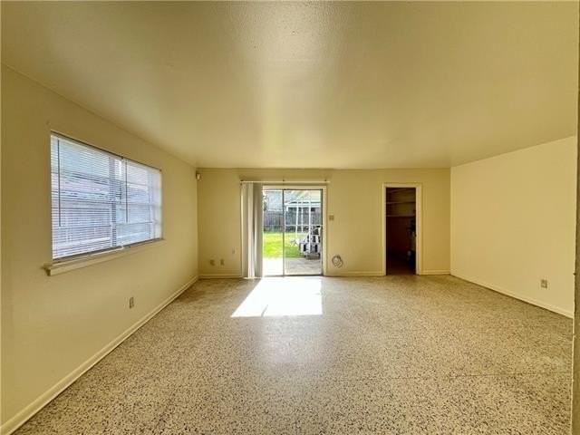 583 Delmar St - Photo 7 of 26