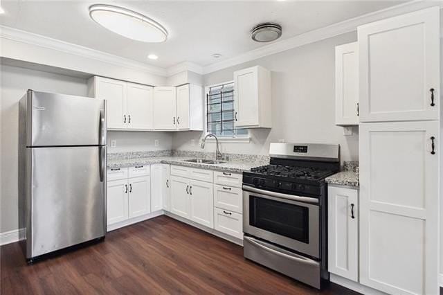 2506 Saint Philip St - Photo 4 of 13