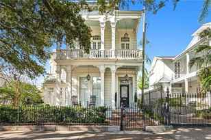2625 Saint Charles Ave Unit 2  