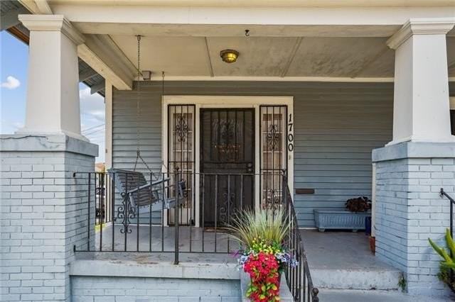 1700 S Salcedo St - Photo 3 of 16