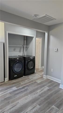 924 Deslonde St #B - Photo 6 of 13