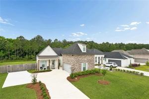 featured image of 5033 Scotts Bayou Ln