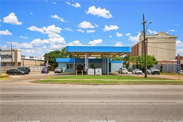 6525 Veterans Memorial Blvd - Photo 2 of 22