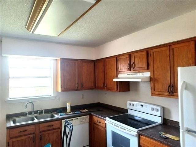 19425 Slemmer Rd #2 - Photo 3 of 7