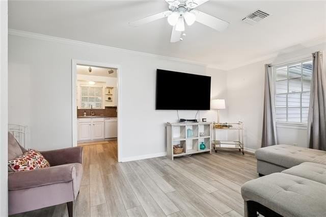 134 Labarre Dr - Photo 4 of 15