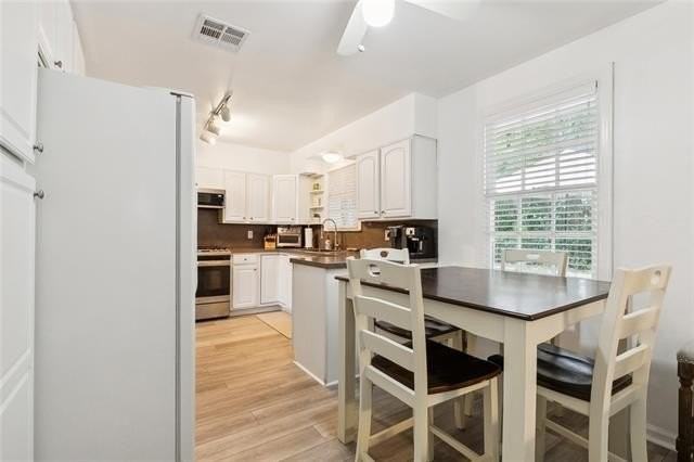 134 Labarre Dr - Photo 7 of 15