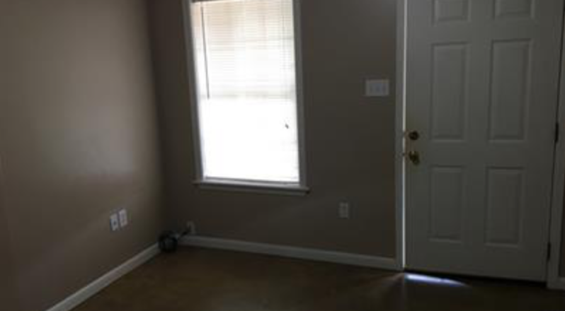 1001 Saratoga St #1 - Photo 5 of 9