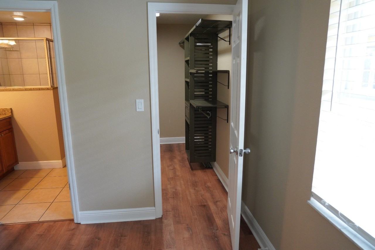 2808 Boulder Ct - Photo 7 of 20