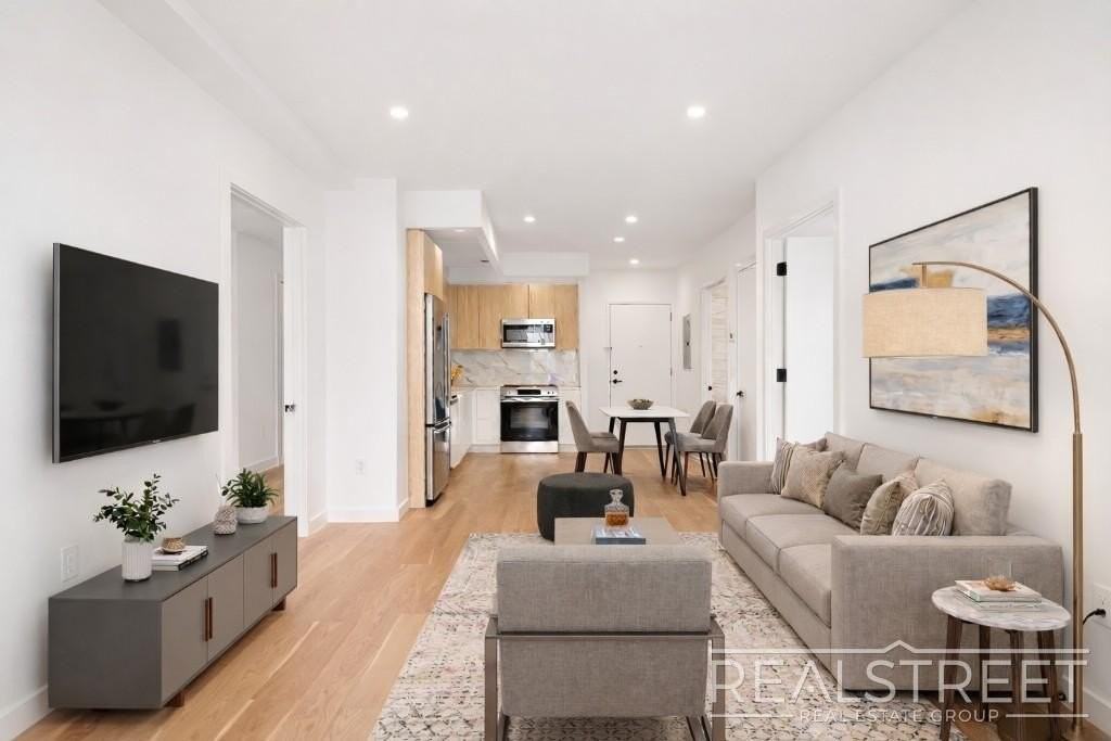 105 Rogers Ave #5A - Photo 2 of 21