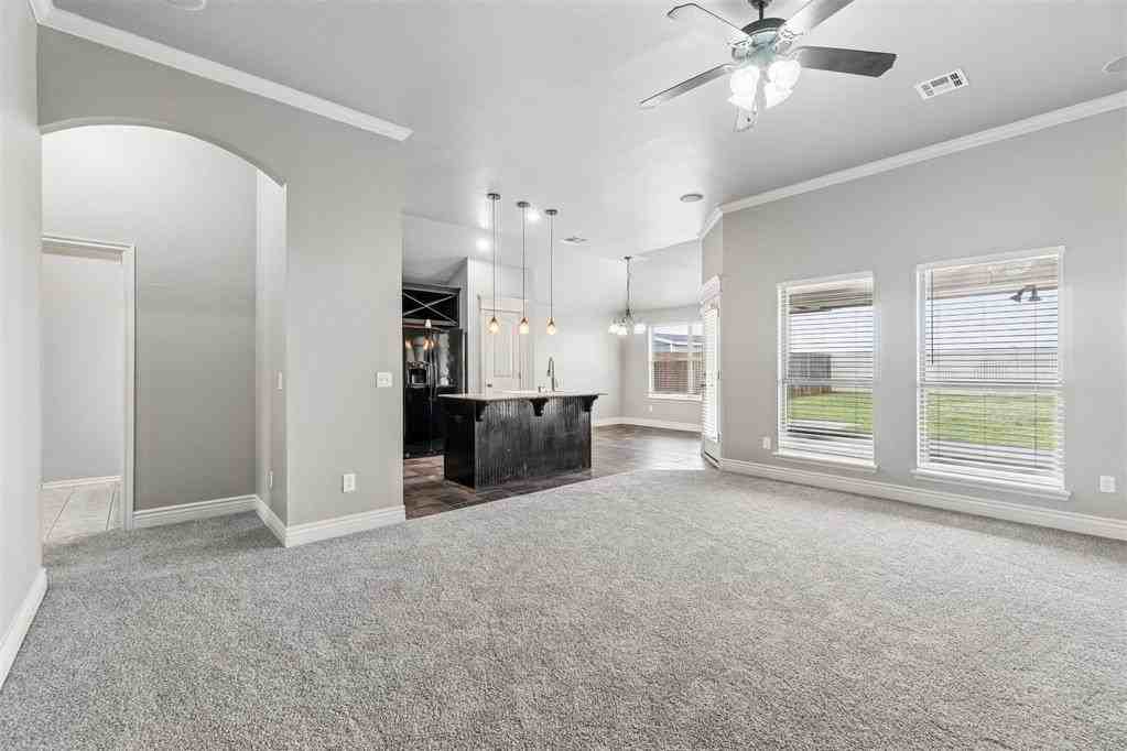 4925 Nw 164th Ter - Photo 7 of 44