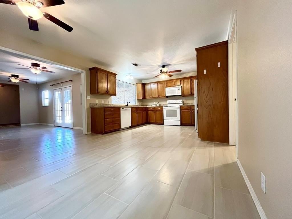 2800 N Pecos St #B - Photo 6 of 26