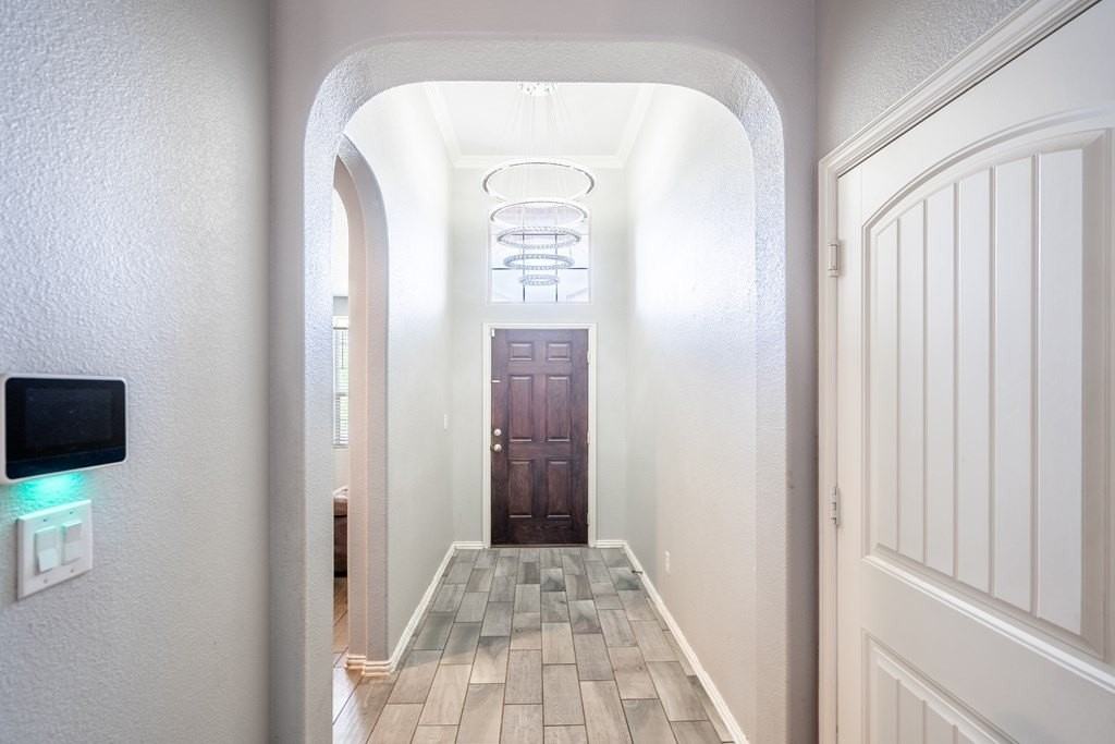 6614 Jamestown St - Photo 3 of 27