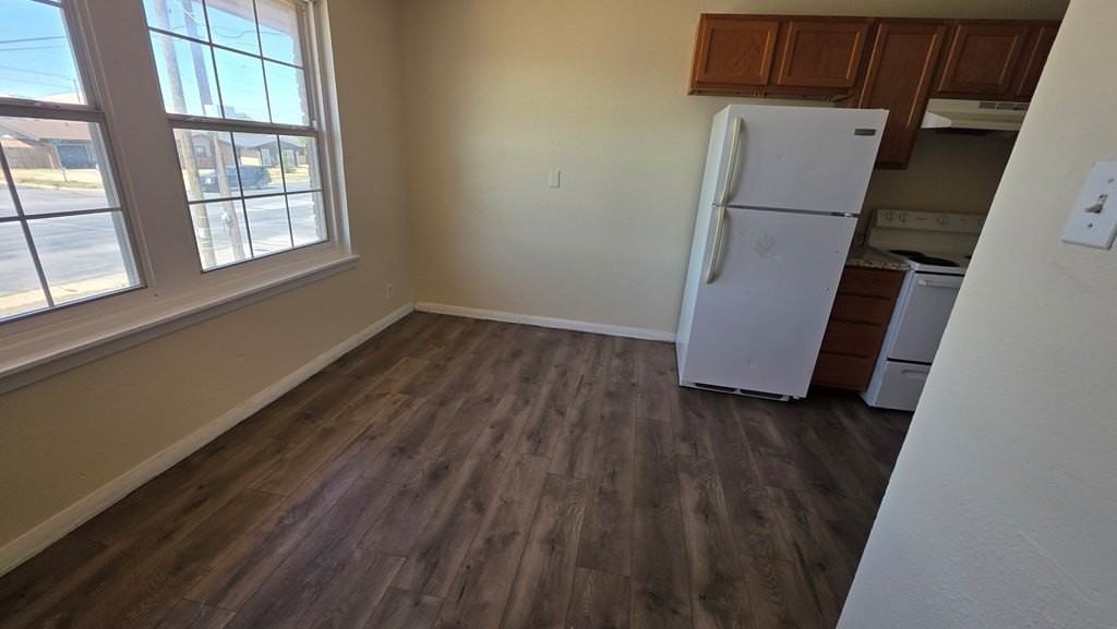 4701 W Illinois Ave #D - Photo 3 of 8