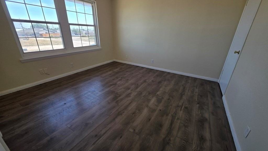 4701 W Illinois Ave #D - Photo 5 of 8