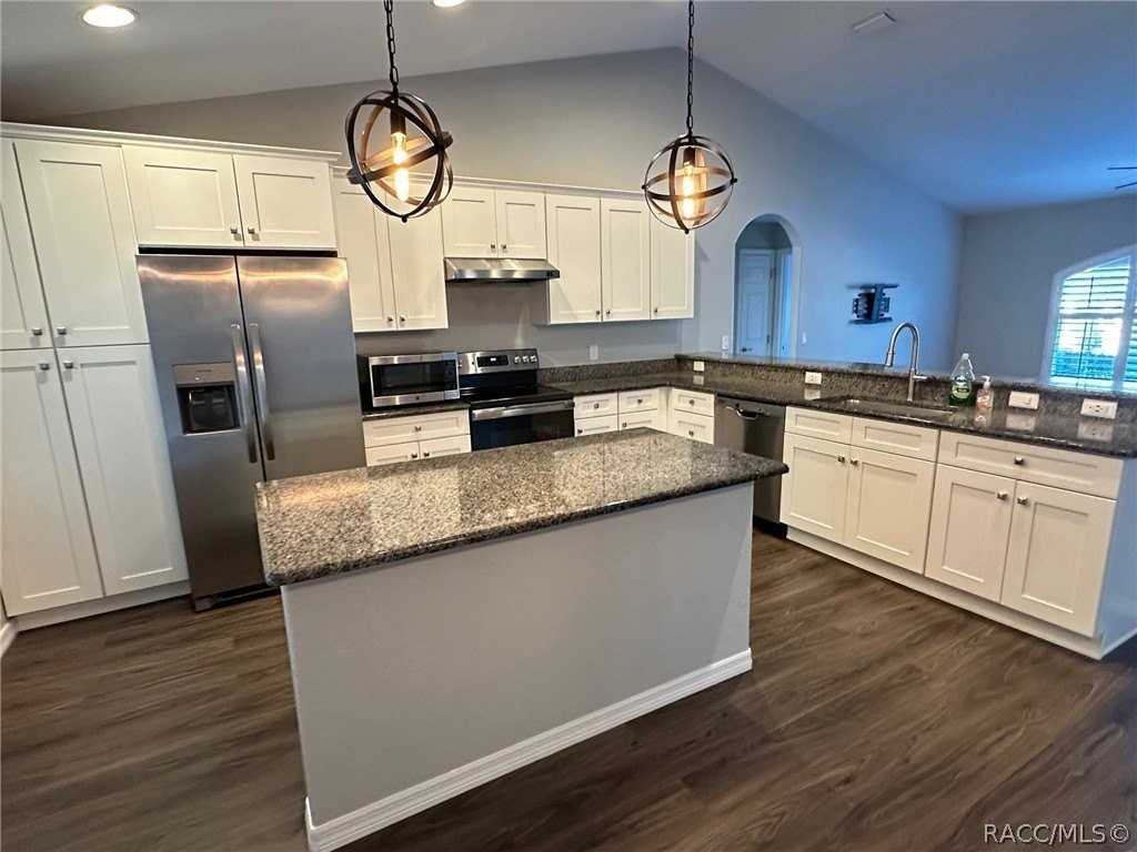 5825 N Larkspur Way - Photo 4 of 14