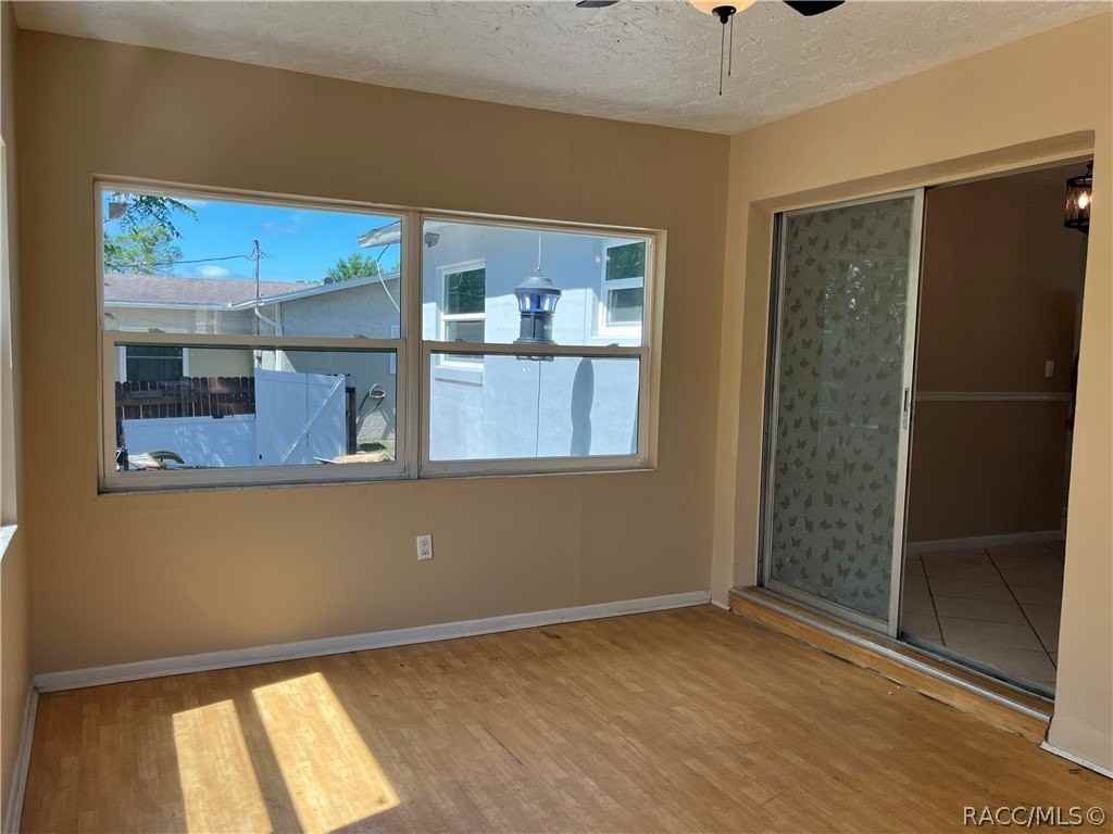 35 S Lucille St - Photo 5 of 10