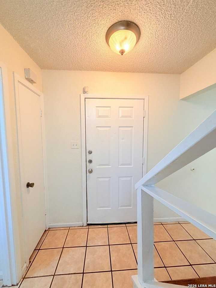 4813 Fred May St - Photo 4 of 17