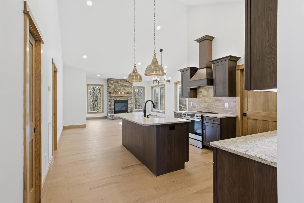 106 Fairway Cir #1 - Photo 4 of 50