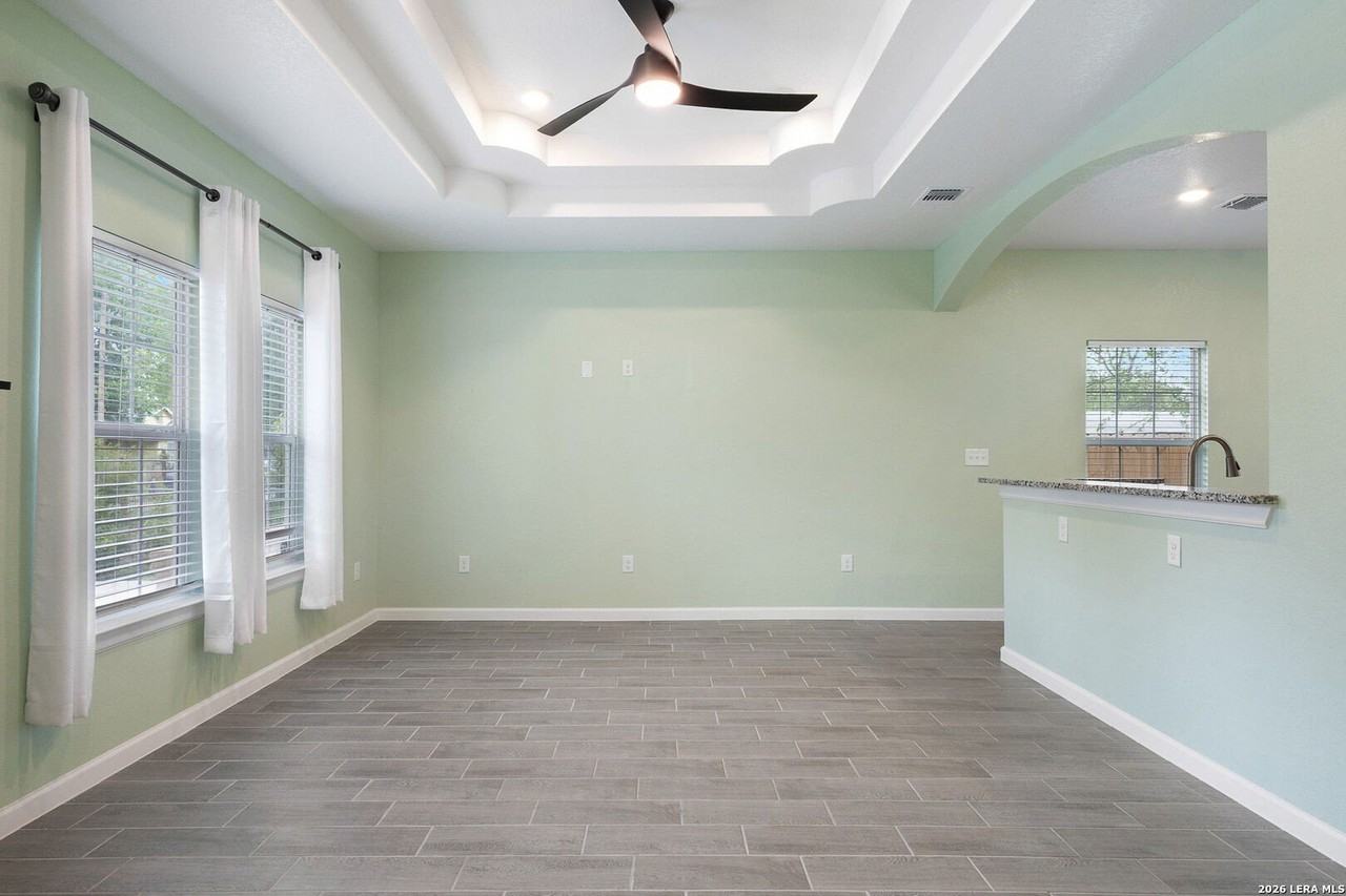 419 S San Manuel St - Photo 3 of 20