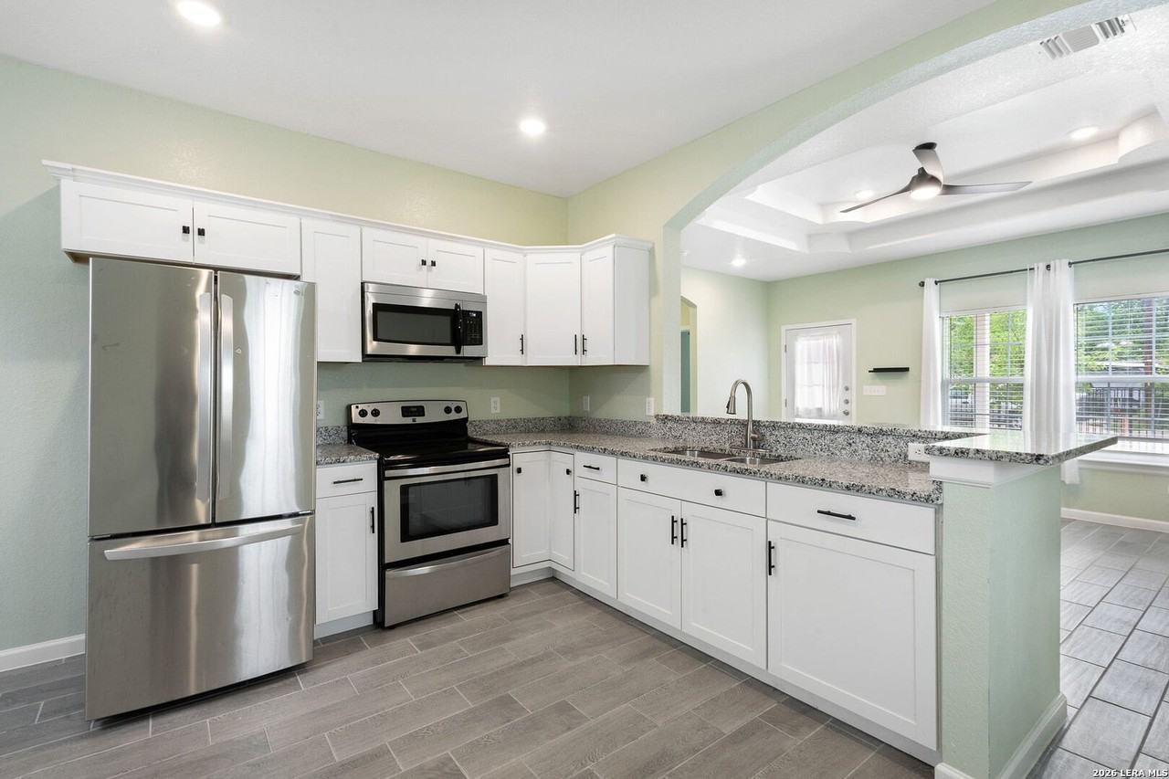 419 S San Manuel St - Photo 4 of 20