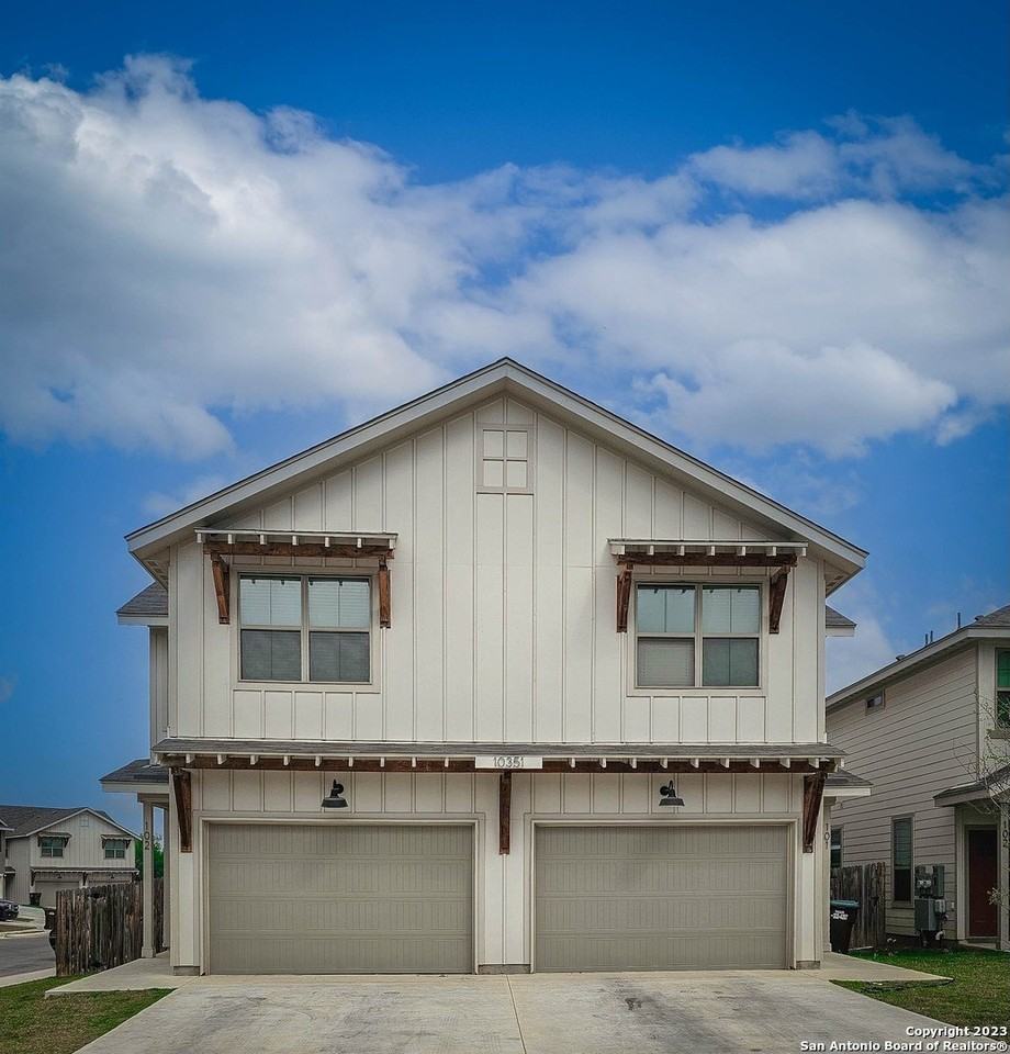 10351 Lynwood Br #102 - Photo 3 of 12