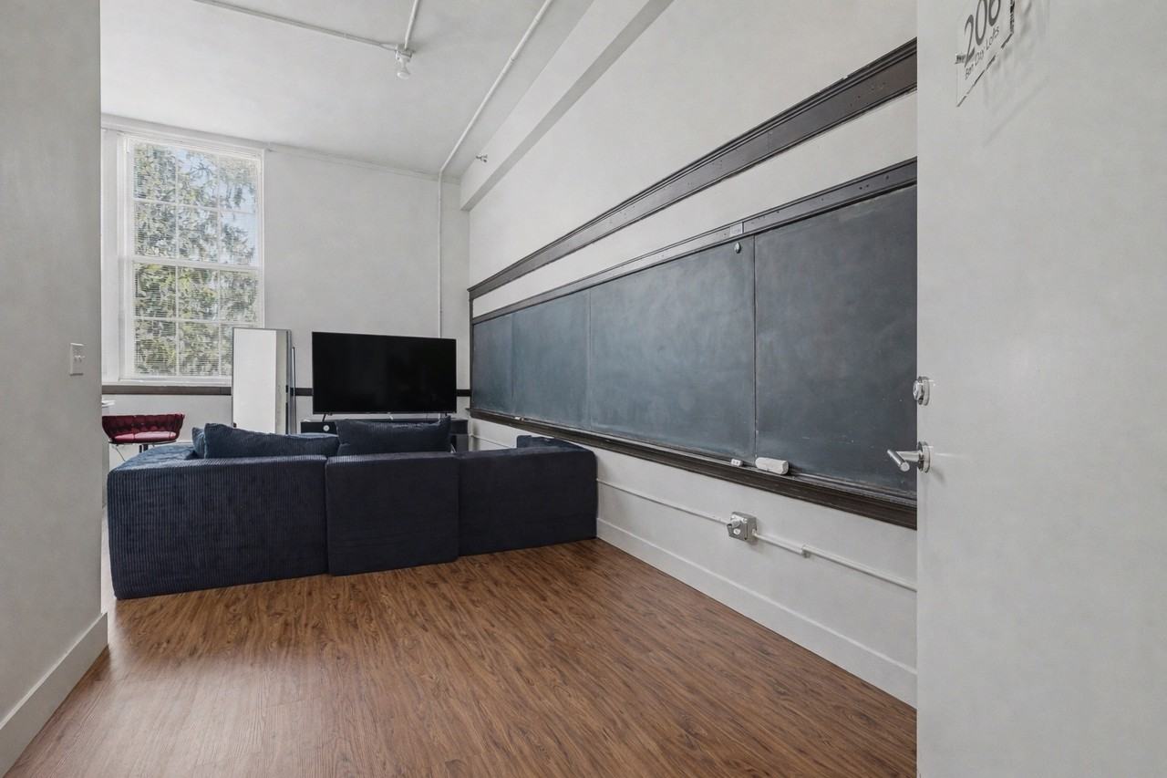 1100 3rd Ave #202 - Photo 3 of 9