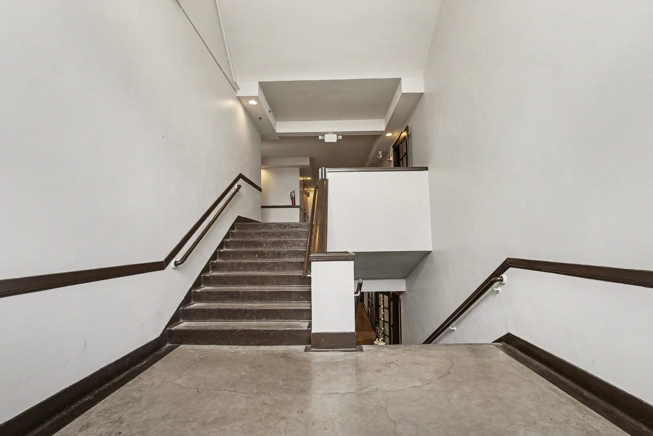 1100 3rd Ave #202 - Photo 5 of 9