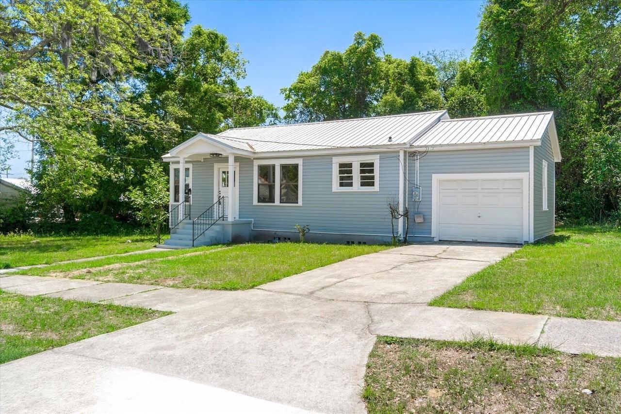 9 Spencer St - Photo 4 of 25