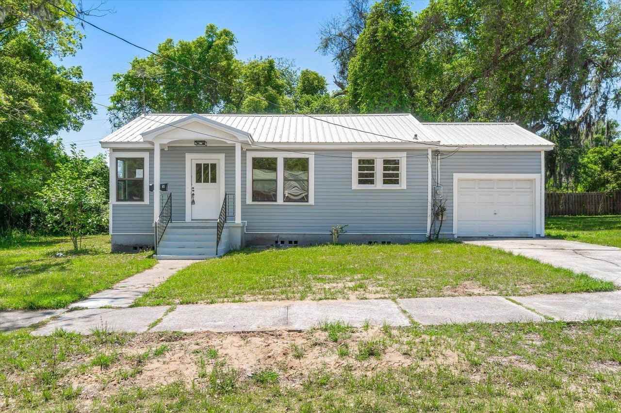 9 Spencer St - Photo 5 of 25