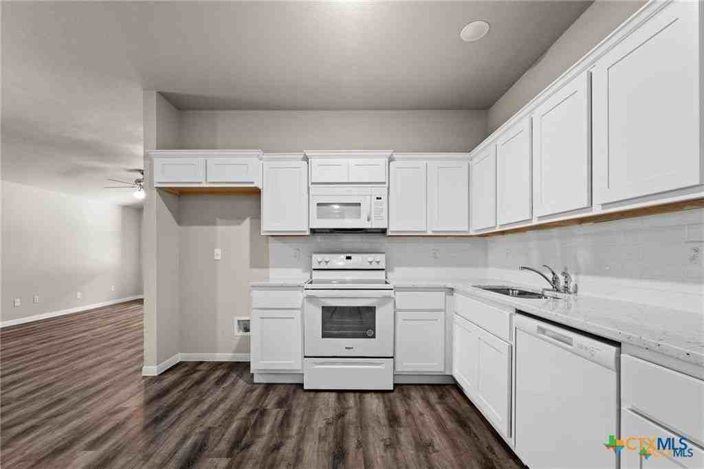 313 Elbert Ln #B - Photo 4 of 10