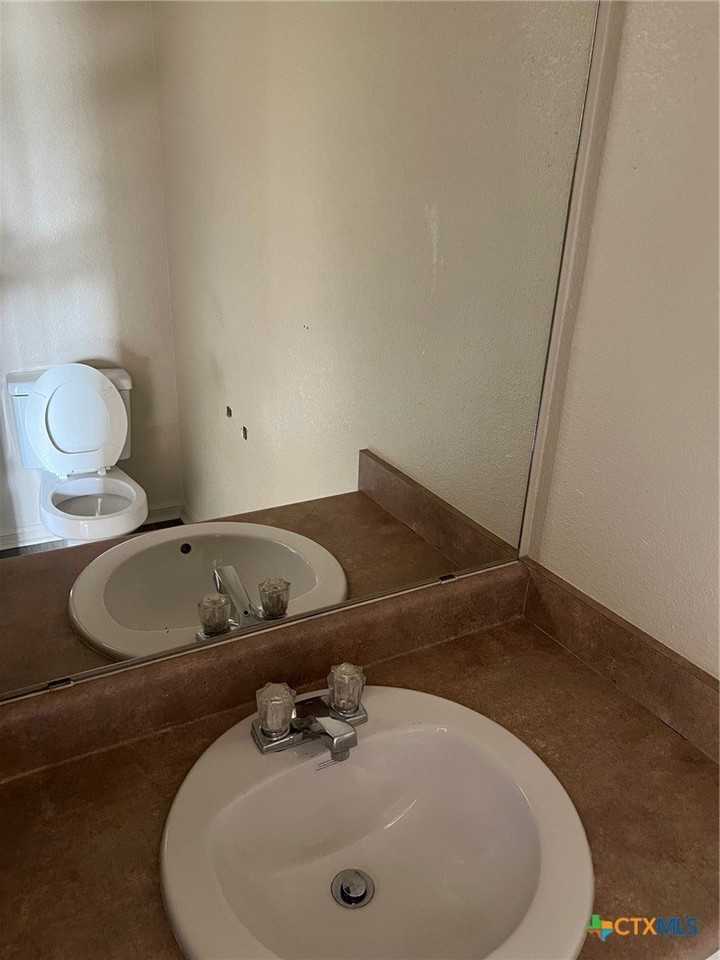 2811 Cantabrian Dr #D - Photo 6 of 11