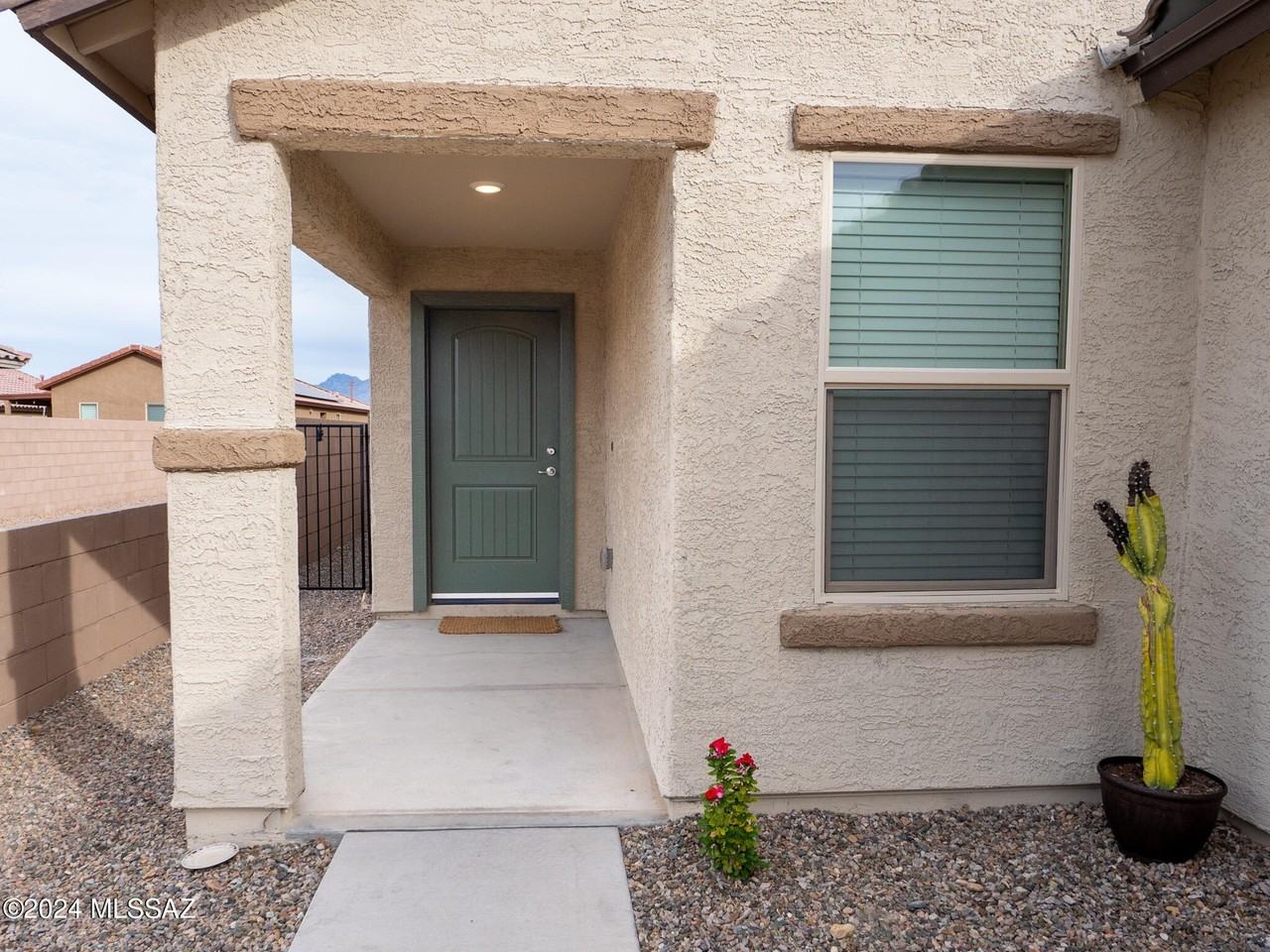 8737 E Pebble Stone Ln - Photo 2 of 30