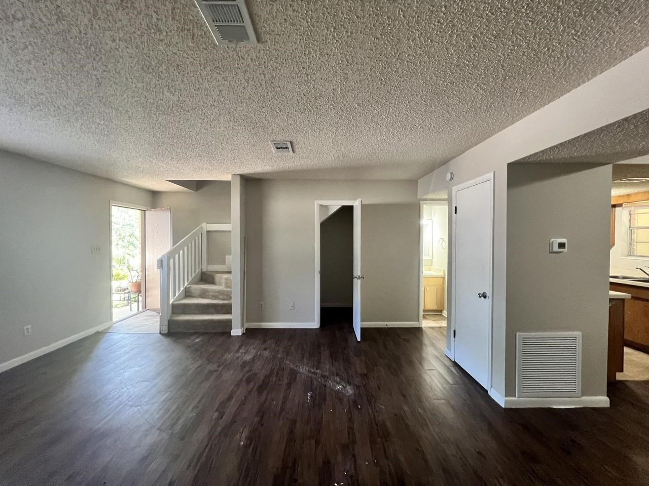 2406 Ramblewood Ct #B - Photo 4 of 13