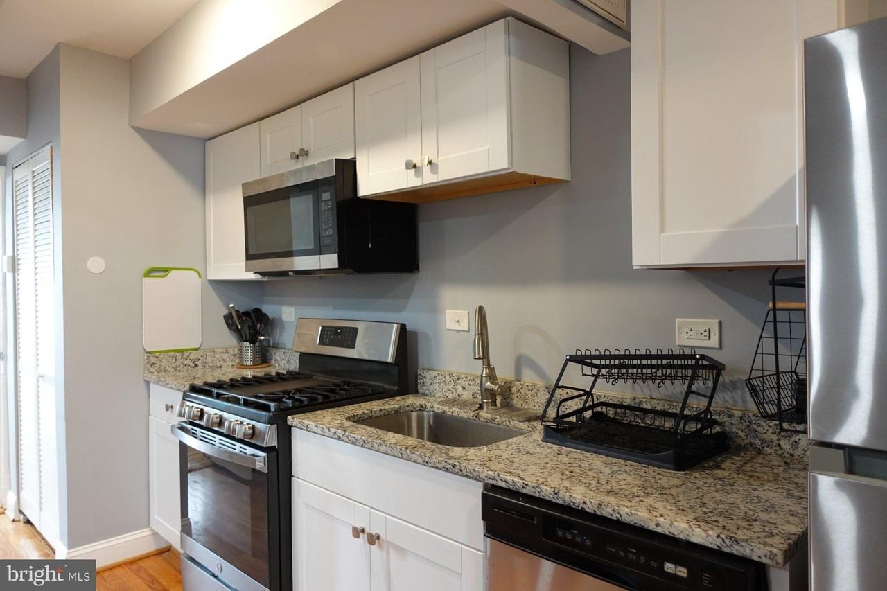 1228 18th St Ne - Photo 6 of 11