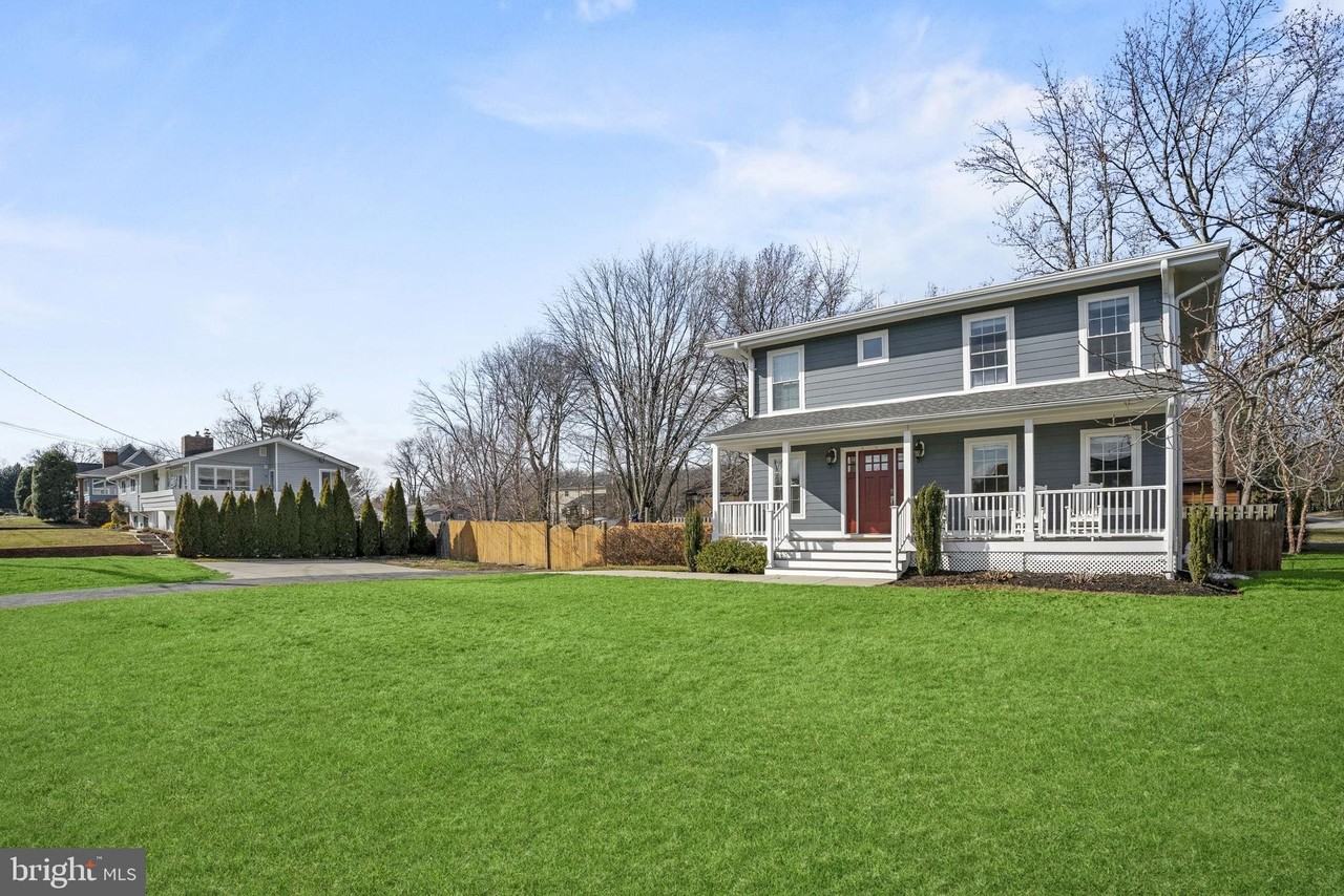 624 Tayman Dr - Photo 2 of 44