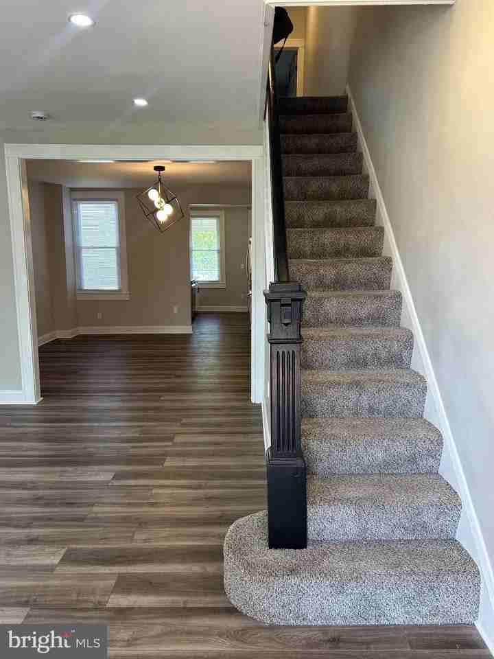 2828 Lake Ave - Photo 3 of 25