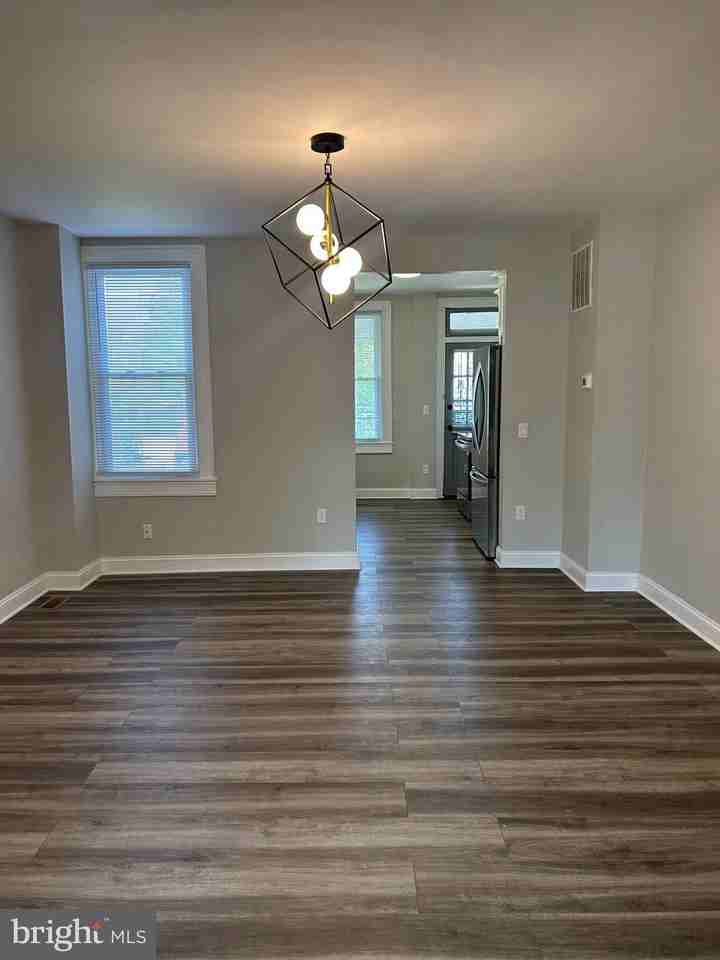 2828 Lake Ave - Photo 5 of 25