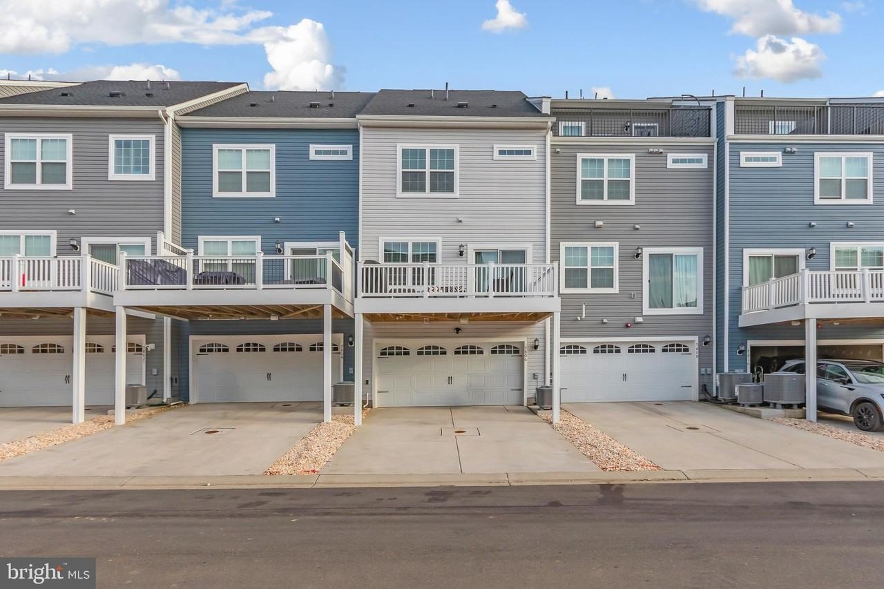 7806 Johnnycake Rd - Photo 2 of 28