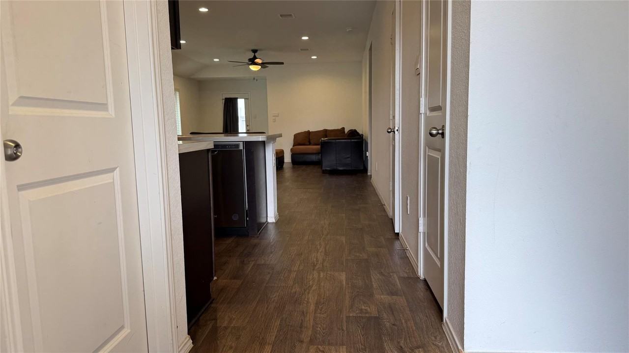 5114 Moonlit Garden Ln - Photo 4 of 19