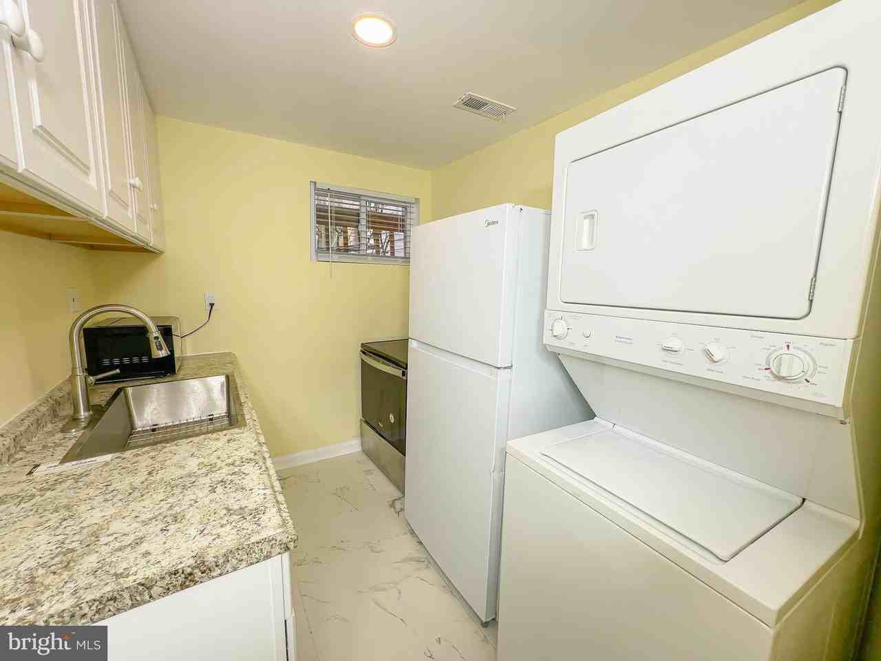 9614 Meadow Lark Ave - Photo 5 of 16