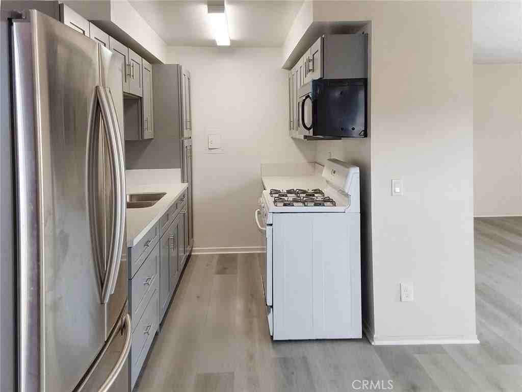 1006 Boynton St - Photo 3 of 27