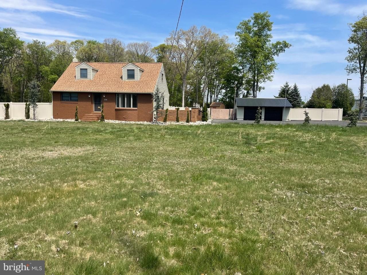 862 Johnson Rd - Photo 2 of 2