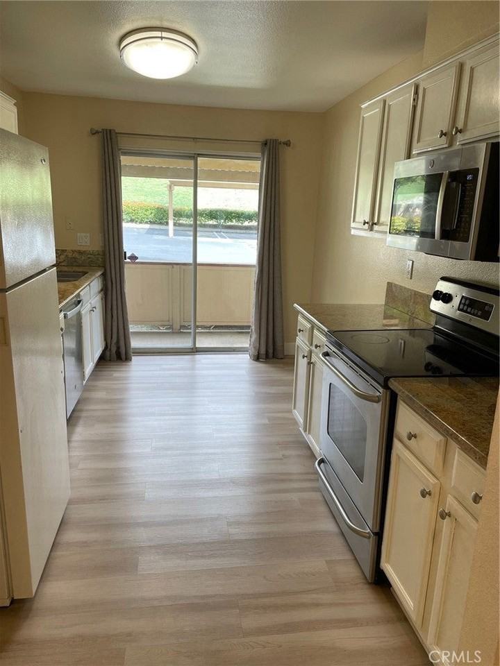 5025 Twilight Canyon Rd - Photo 5 of 10