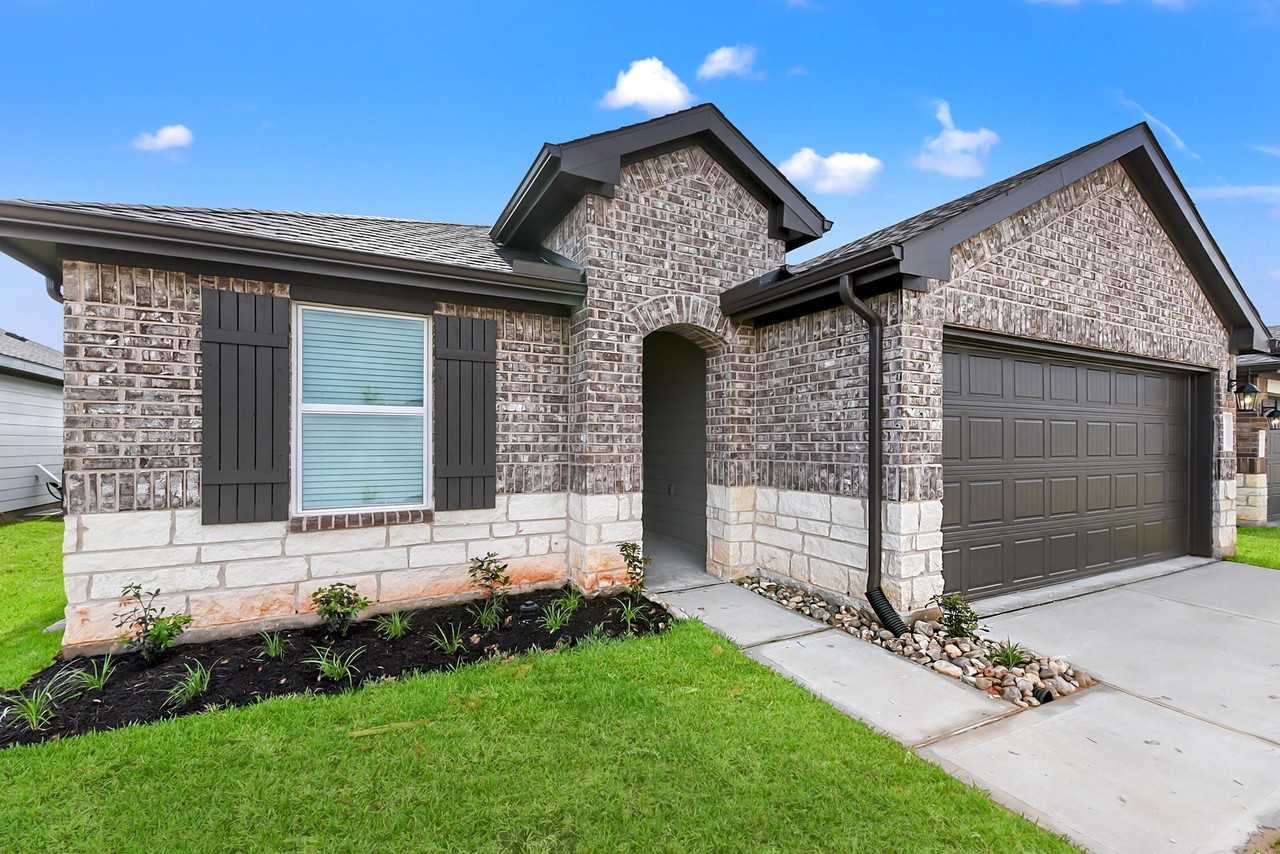 3515 Turnpike Drive - Photo 5 of 44